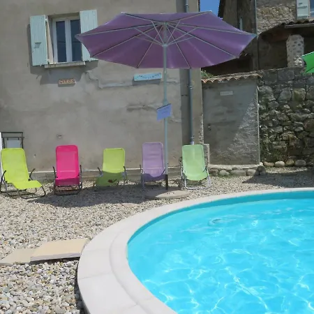 Les Eaux Claires Holiday home *